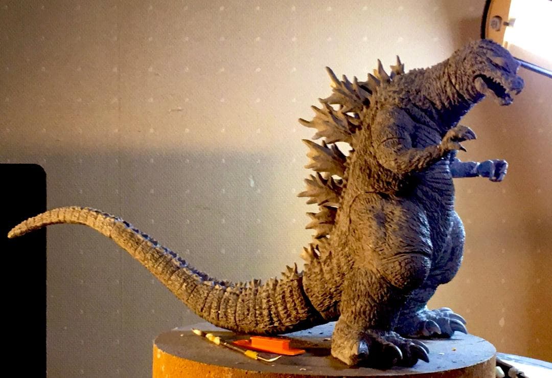 二郎工房 ゴジラ 2001 GMK 新品 未組立 - メルカリ