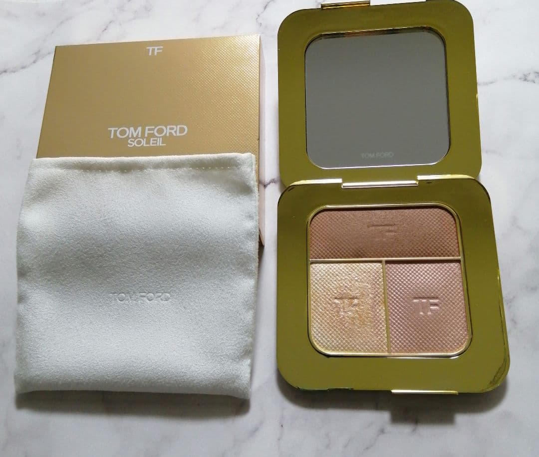 トムフォード ソレイユ コントゥーリング フェースパウダー 03A バスク