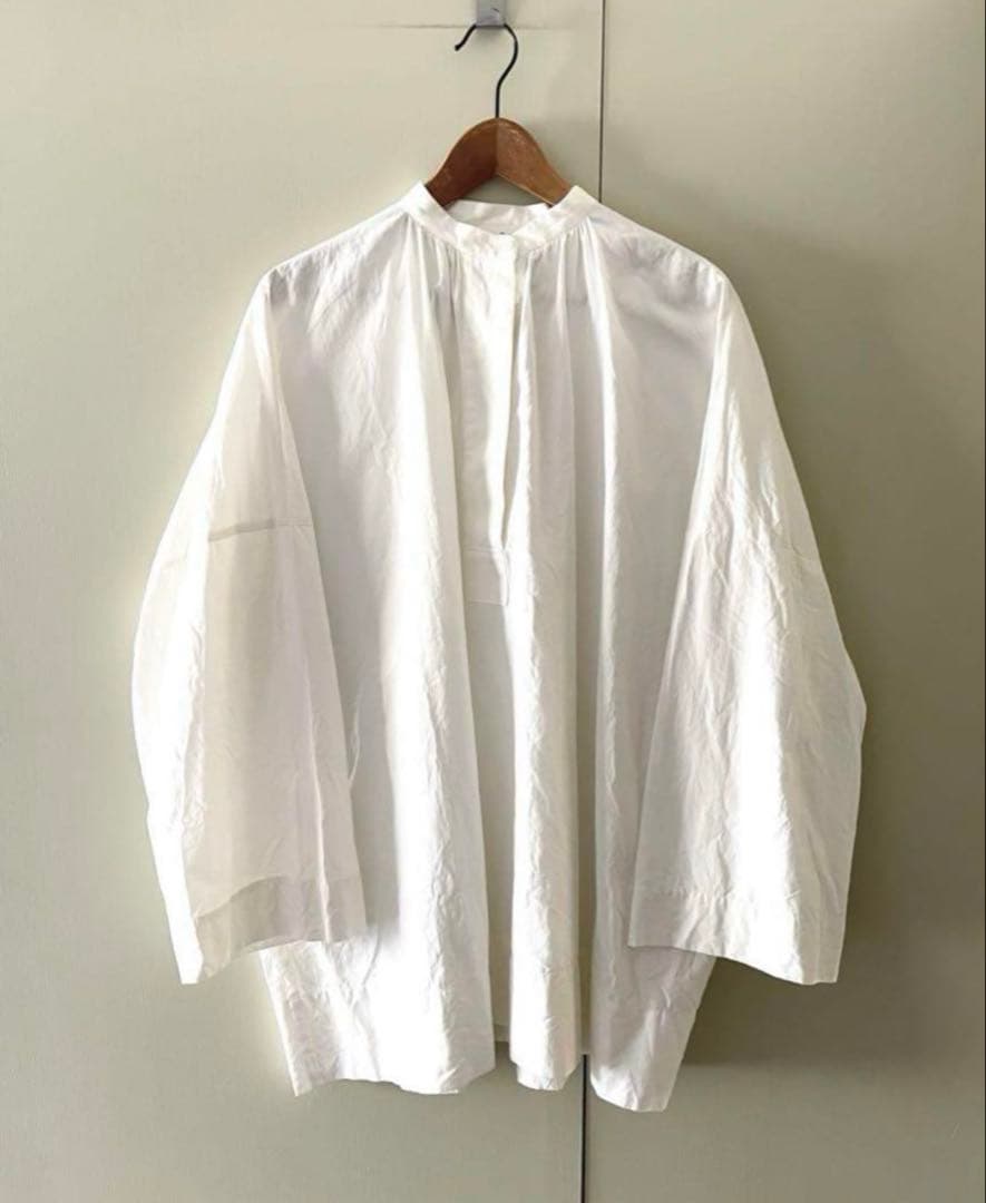 ENFOLD ホワイト バンドカラー ワイドシャツ - メルカリ