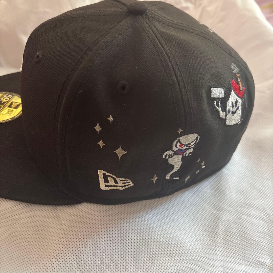 Supreme キャラクター Sロゴ ブラック キャップ ニューエラ コラボ