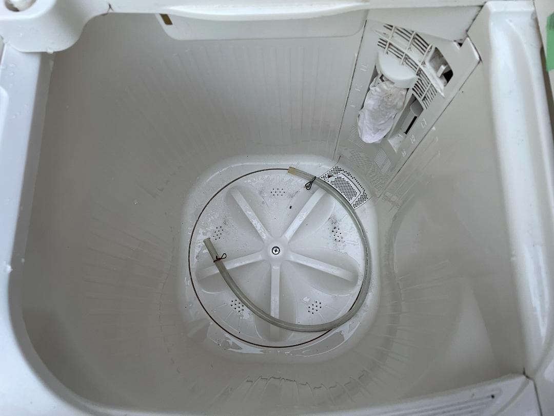 札幌市引取限定　アクア二層洗濯機　5.5K　2016年モデル　AQW-N550