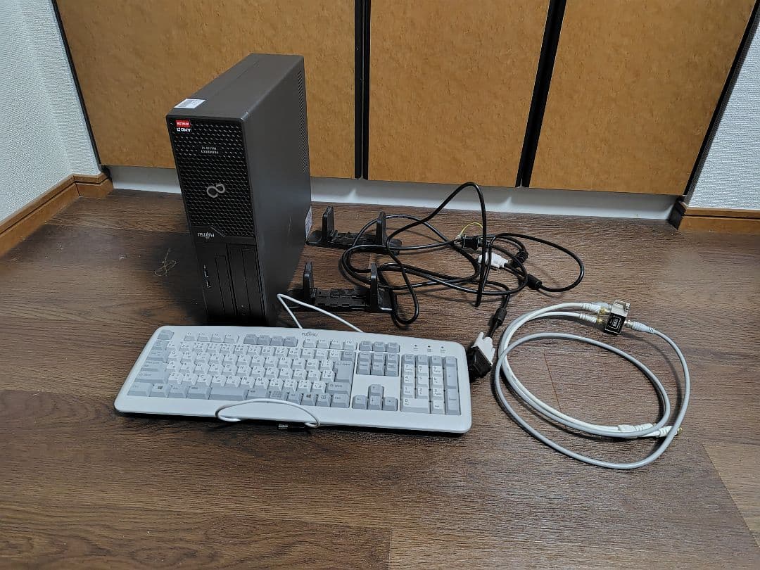 PRIMERGY MX130 S2 OSレスタイプ PYM132ZD2UとPT3 PRIMERGY MX130 S2 OSレスタイプ PYM132ZD2UとPT3 - メルカリ