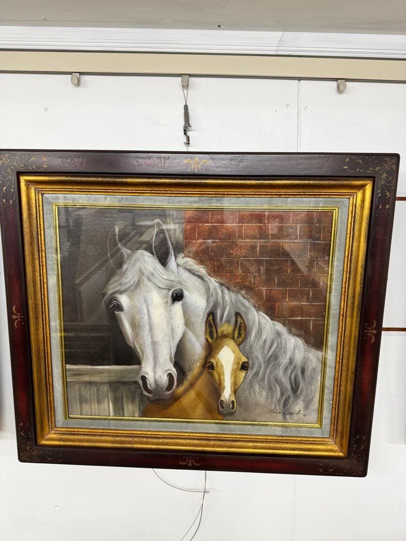 馬の油彩画 茶色と金色の額縁付き　F8号 新品未使用 8111 F8号 アクリル付き 軽量額縁 油絵額縁 油彩額縁 油絵用額縁 油彩