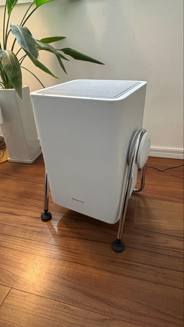 【美品】RHYTHMリズム　空気清浄機 数量限定特典付】RHYTHM（リズム）Silky Wind Clean 空気清浄機 ライト