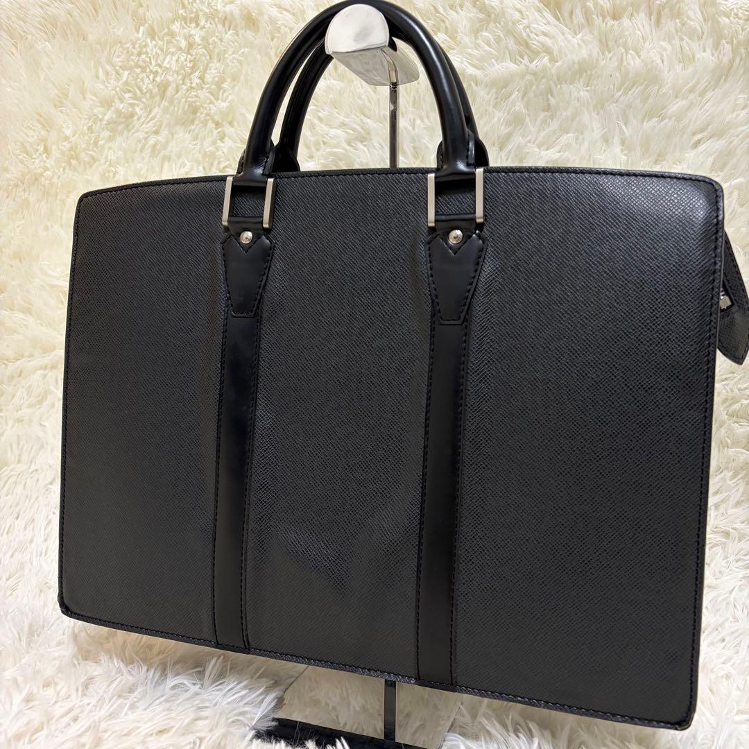 ルイヴィトン タイガ ポルトドキュマン ロザン アルドワーズ ビジネス