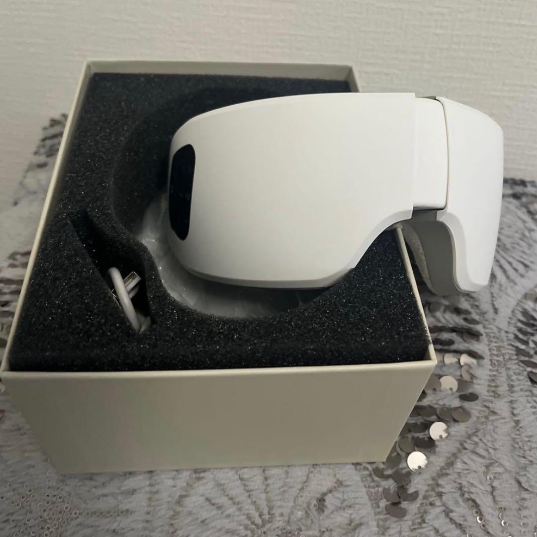 NIPLUX アイマッサージャー ホワイト/グレー - メルカリ