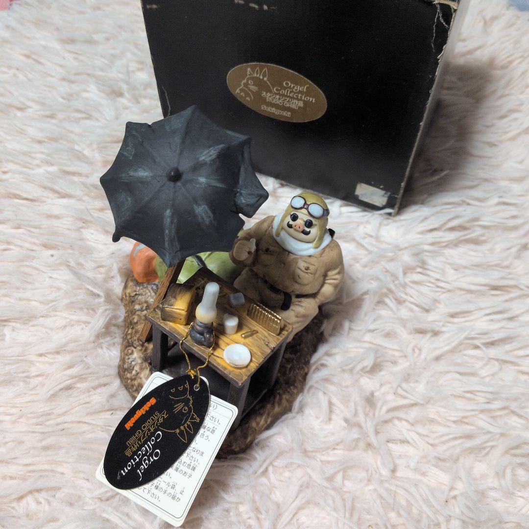 ジブリ　紅の豚　ポルコ·ロッソ オルゴール 陶器 スタジオジブリ 紅の豚 磁器オルゴール トレンチコート ポルコ・ロッソ