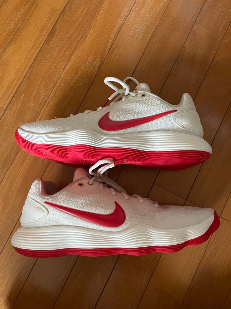 シューズ(男性用) Nike Hyperdunk 2017 Lunar New Year Nike Hyperdunk 2017 EP “Lunar New Year” Brings Subtlety to the