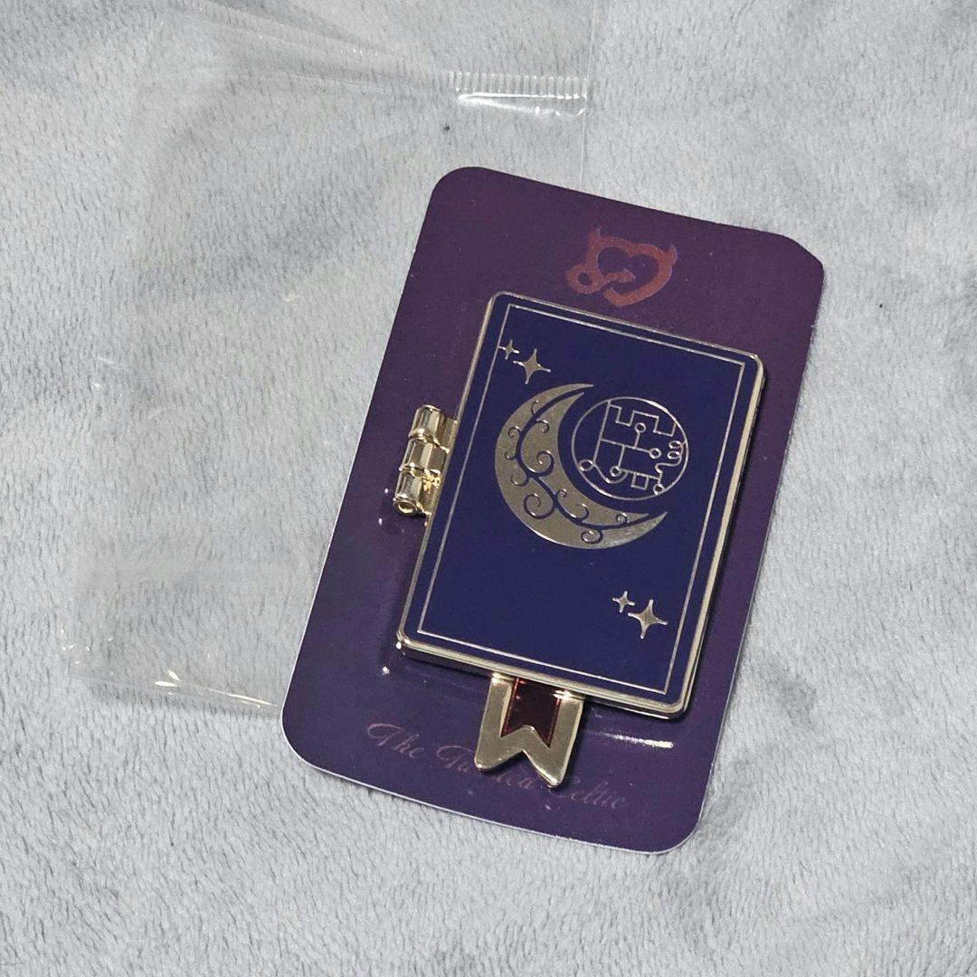 新品未開封】ヘルヴァボス ブリッツ ストラス ブック型ピンバッジ