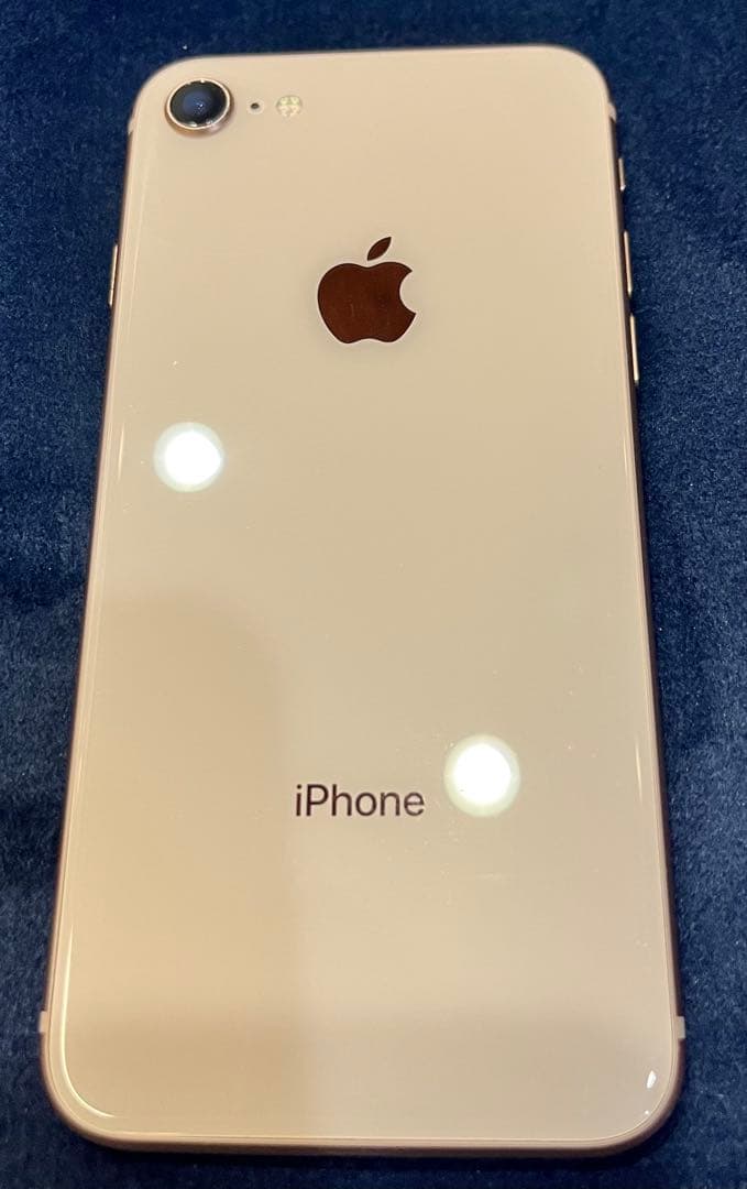 Apple iPhone 8 ゴールド 本体 箱はSE2？ Apple iPhone ゴールド