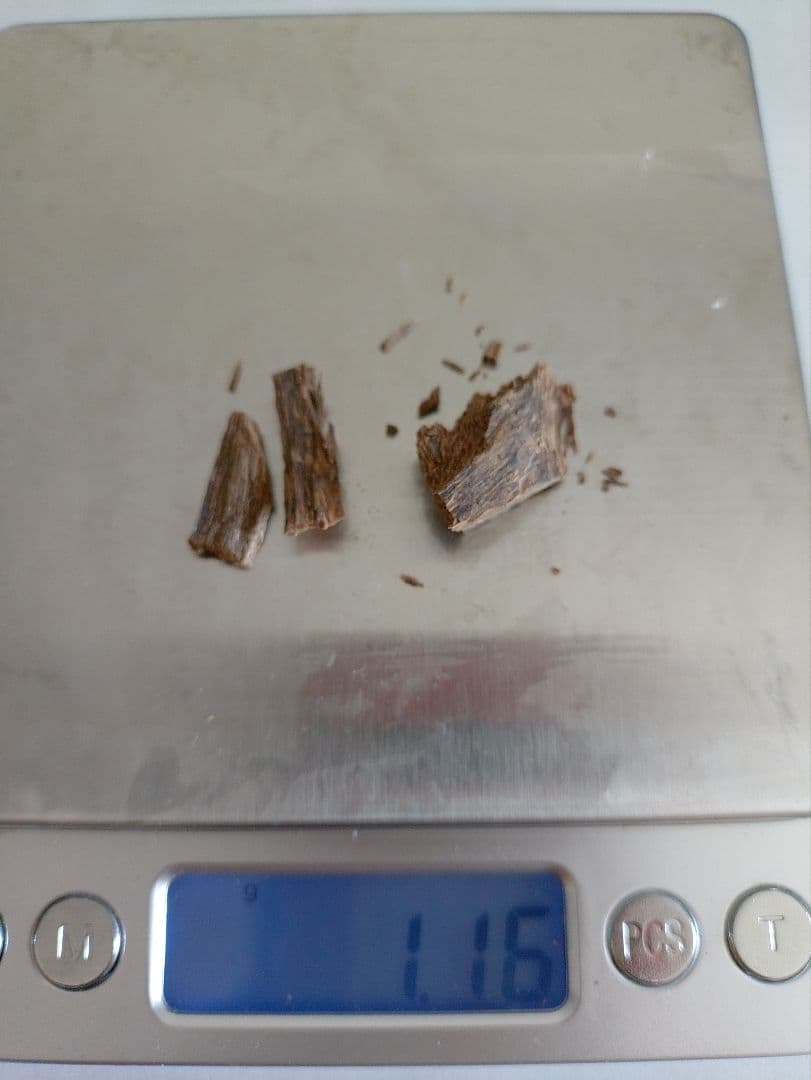 古渡命銘木　羅国　1.16g 1点物 沈香　香木　お香 [二 羅国]