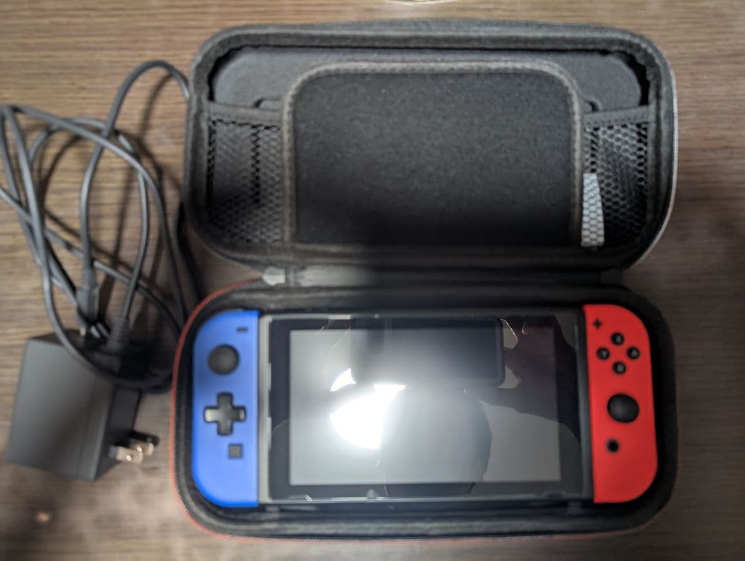 3日限定Nintendo Switch 本体 青/赤 充電器付き Nintendo Switch 本体 青/赤 Nintendo Switch 本体 HAC-001 本体（青