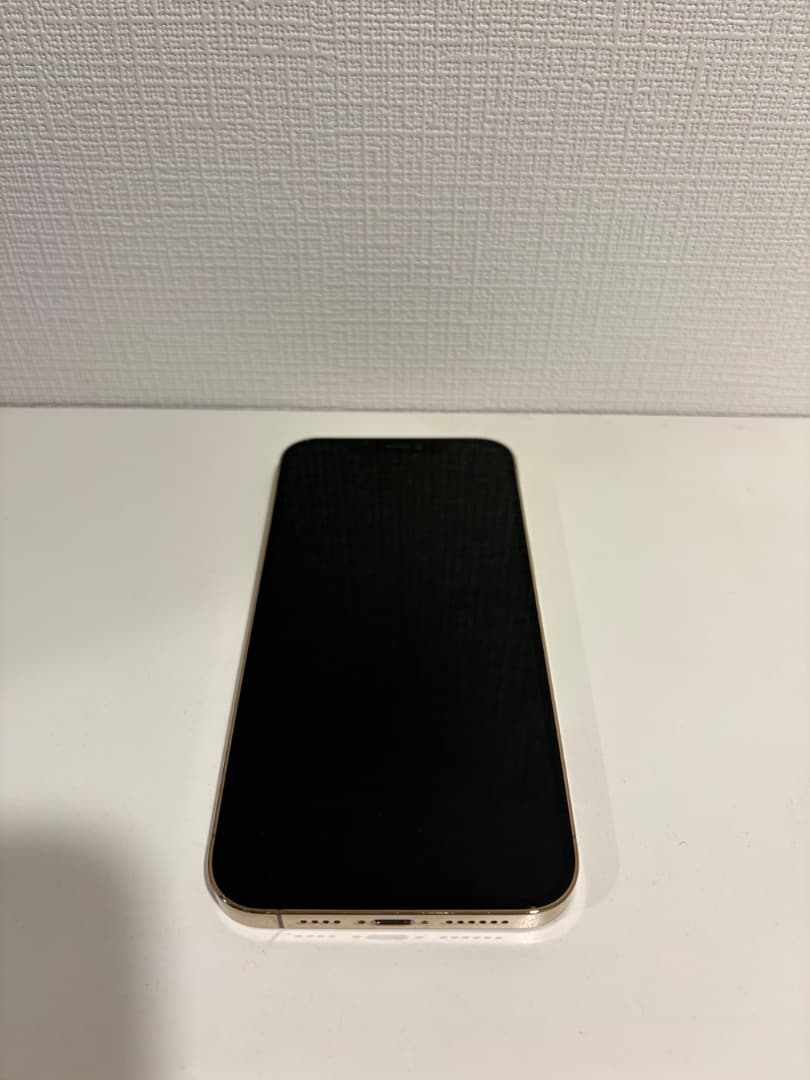 美品】iPhone12promax 256GB ゴールド - メルカリ