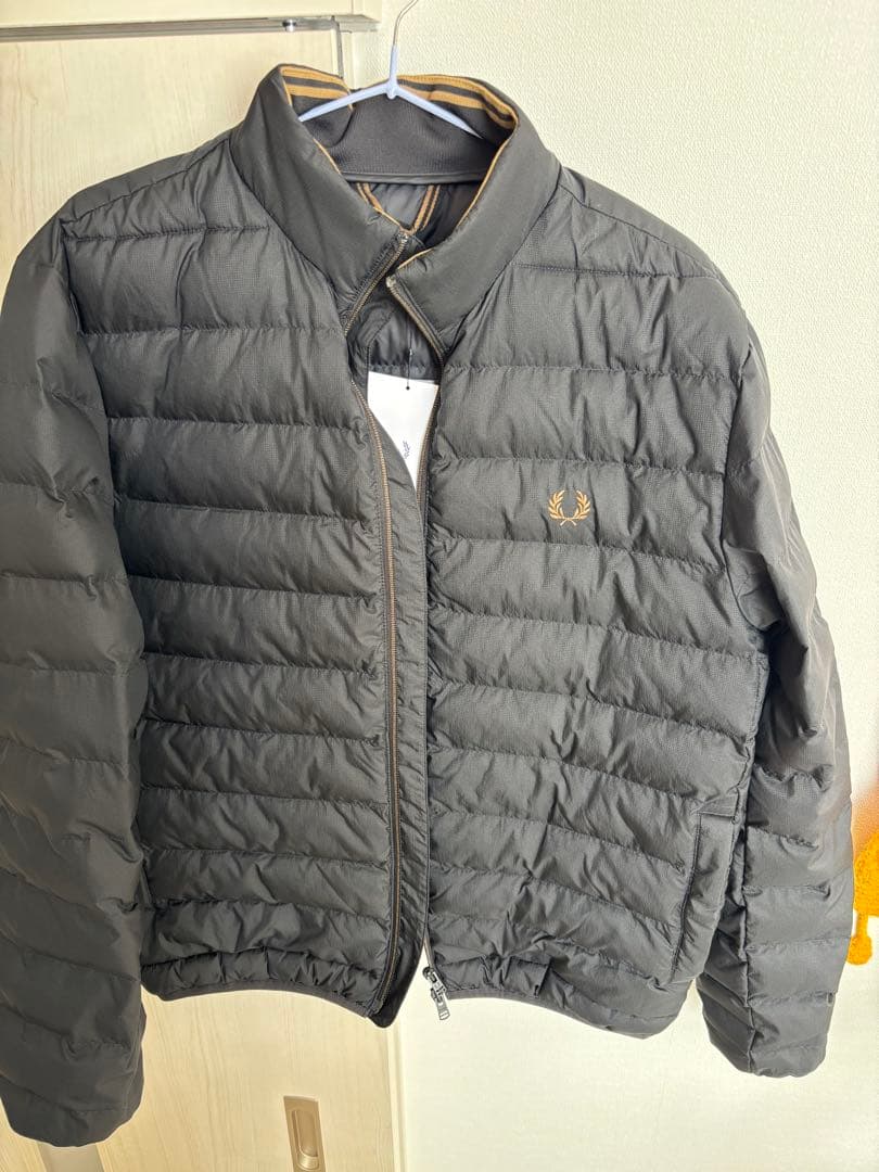 Fred Perry グレー ダウンジャケットの通販はau PAY マーケット - 輸入