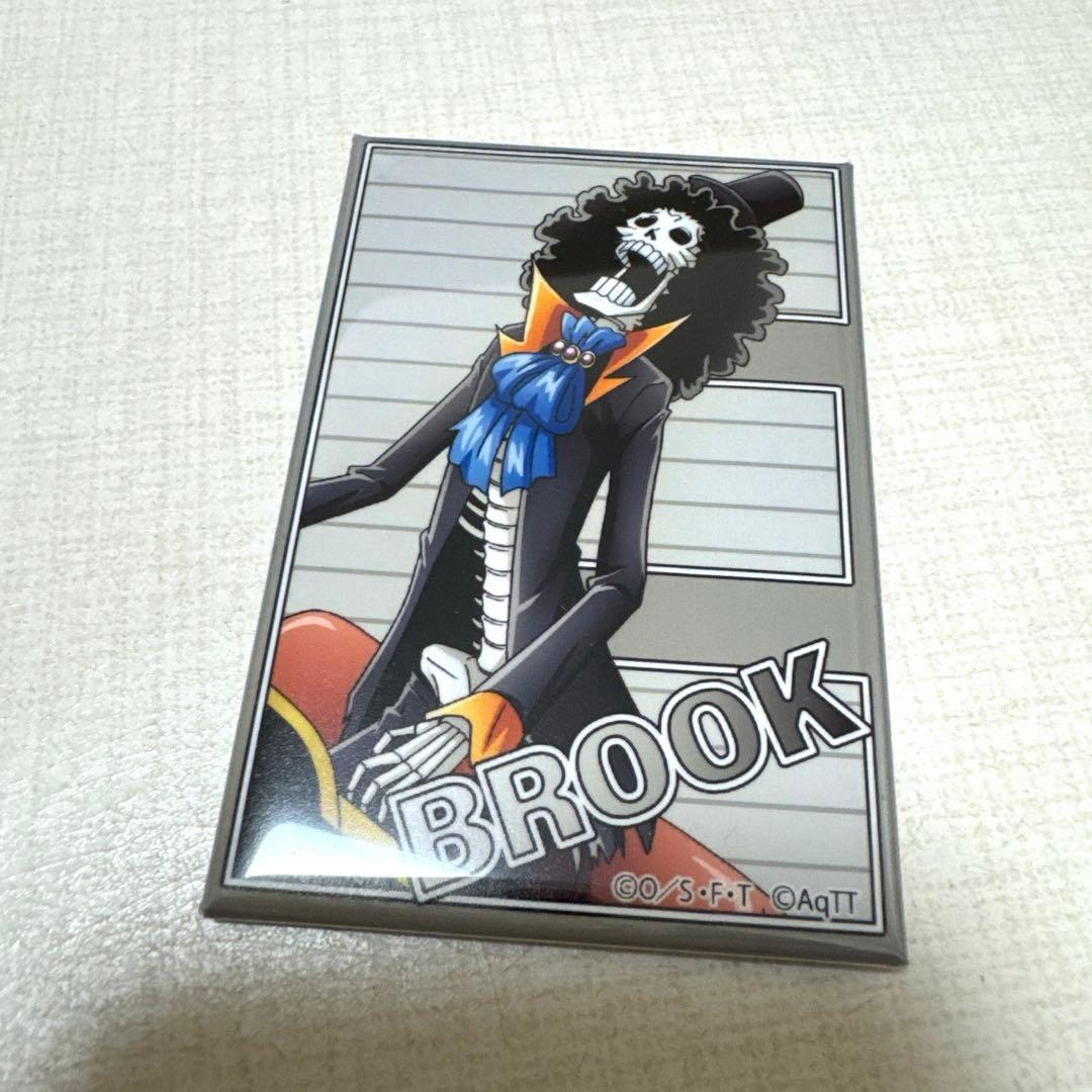 ワンピースタワートンガリ缶バッジ ブルック2種&20周年缶バッジ他