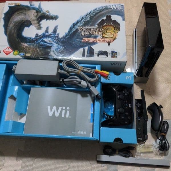 Nintendo Wii モンスターハンター3 スペシャルパック - メルカリ