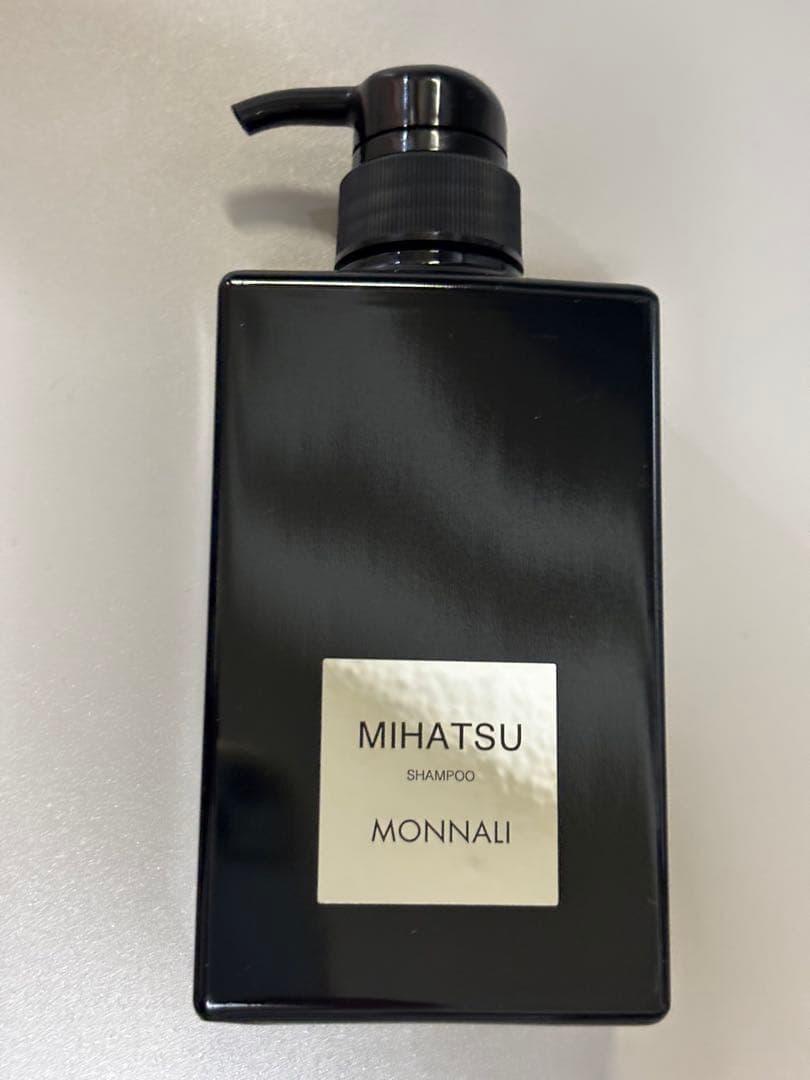 美容室専売品】MONNALI MIHATSU SHAMPOO 350ml - メルカリ