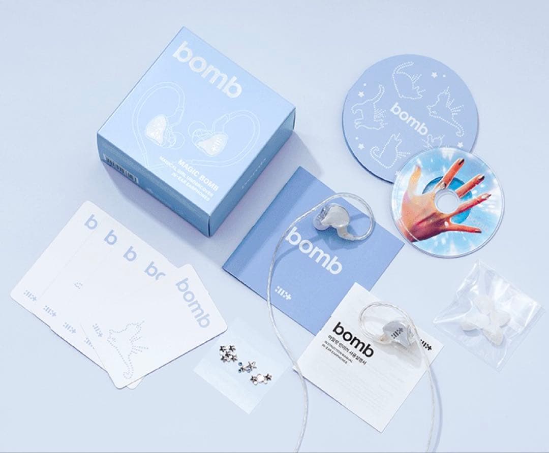 ILLIT アイリット bomb Merch アルバム イヤモニ風 イヤフォン - メルカリ