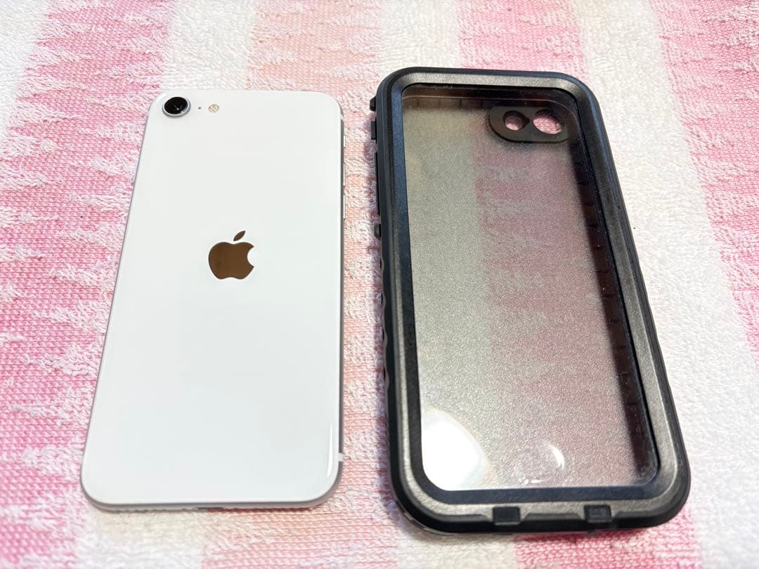 Apple iPhone SE (第2世代) ホワイト ケース付き 64GB Amazon | 【整備済み品】 Apple iPhone SE（第2世代） 64GB ホワイト