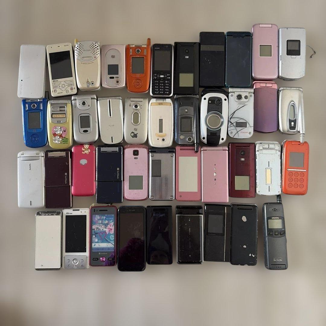 ジャンク品 ガラケー 42台 セット まとめ ジャンク品】ガラケー 4台セット まとめ売り（部品取り・コレクション
