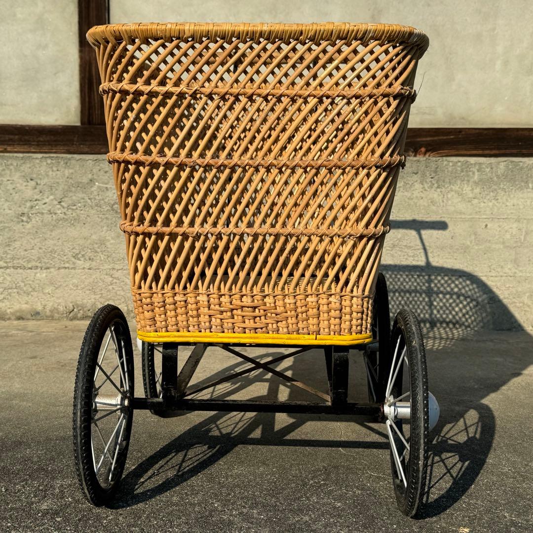 昭和レトロ 乳母車 ラタン - メルカリ