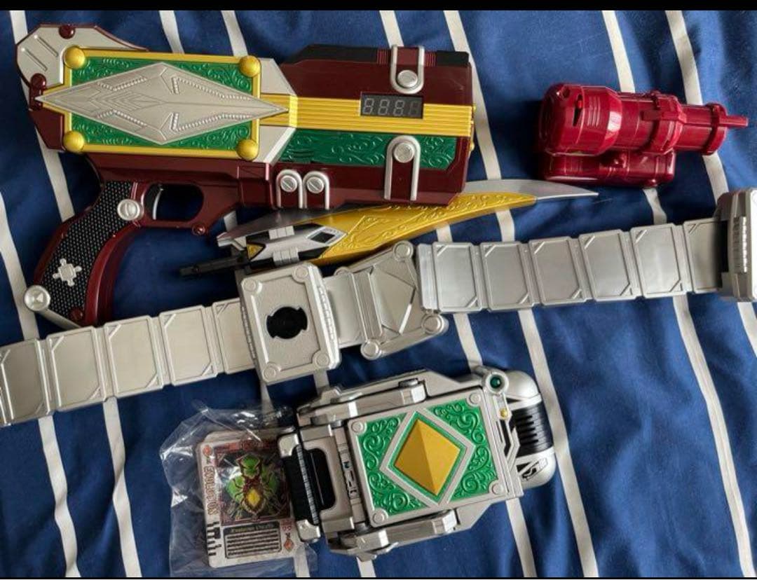 ［11/1まで］ CSMギャレンバックル&ギャレンラウザー CSMギャレンバックル＆ラウズアブゾーバー＆ギャレンラウザー、本日