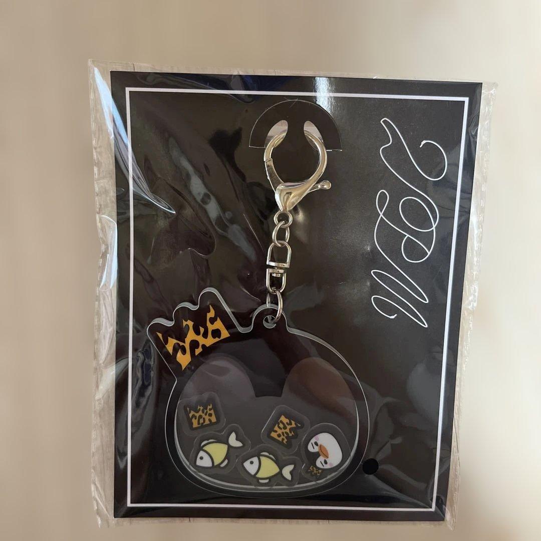 新品・未開封】2PM ジュノ ペンペン アクリルキーホルダー - メルカリ