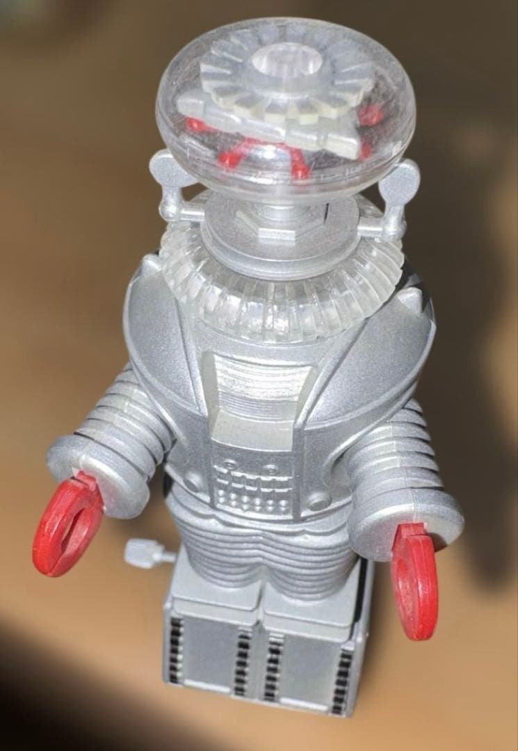 宇宙家族ロビンソン』ロボット「フライデー」の増田屋製ゼンマイ動力