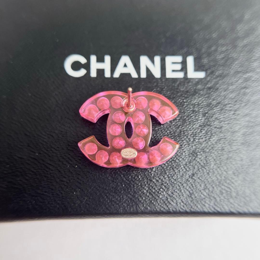 CHANEL クリア ピンク ストーン ピアス BTS テヒョン テテ 着用 - メルカリ
