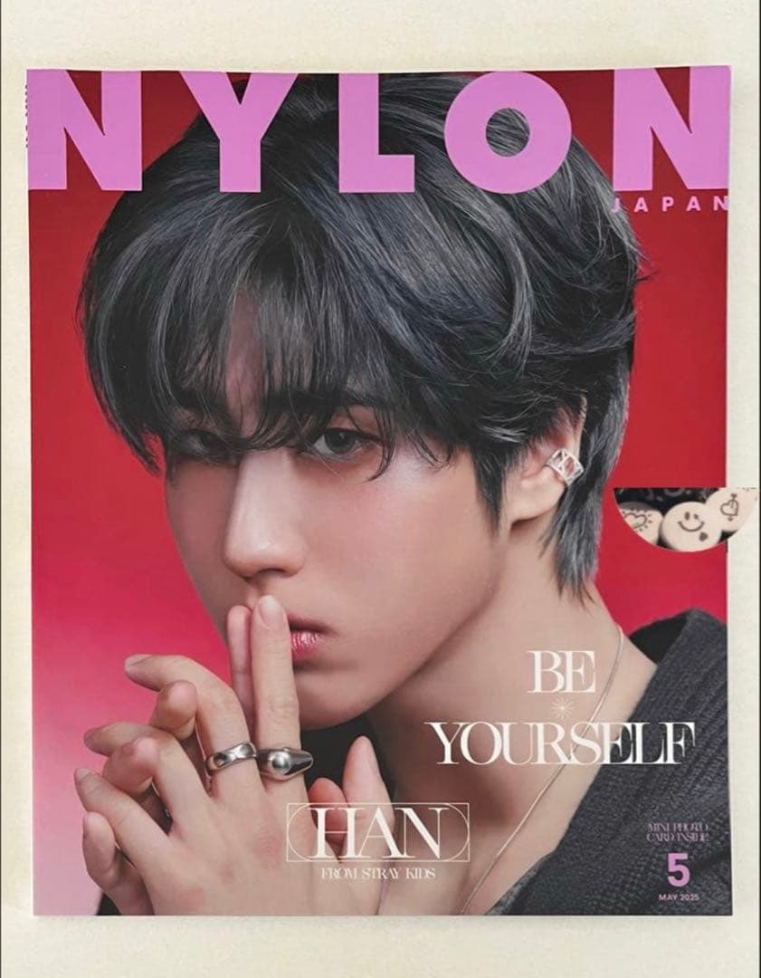 BTS JIN HAPPY WEVERSE US ジン　ソロアルバム　未開封 Amazon.com: Bts Jin - Happy 1st Solo Album PHOTOBOOK SET + Weverse