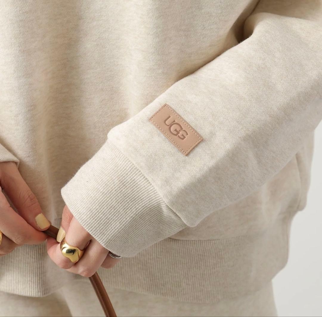 UGG スウェットシャツ Classic Crewneck ライトベージュ - メルカリ