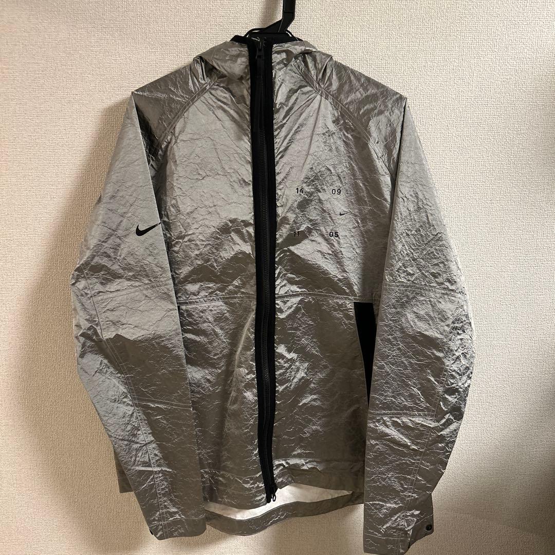 ジャケット・アウター NIKE TECH PACK HD WOVEN JKT CU3759-095 NIKE（ナイキ）の「NIKE TECH PACK HD WOVEN JKT CU3759-095（ナイロン