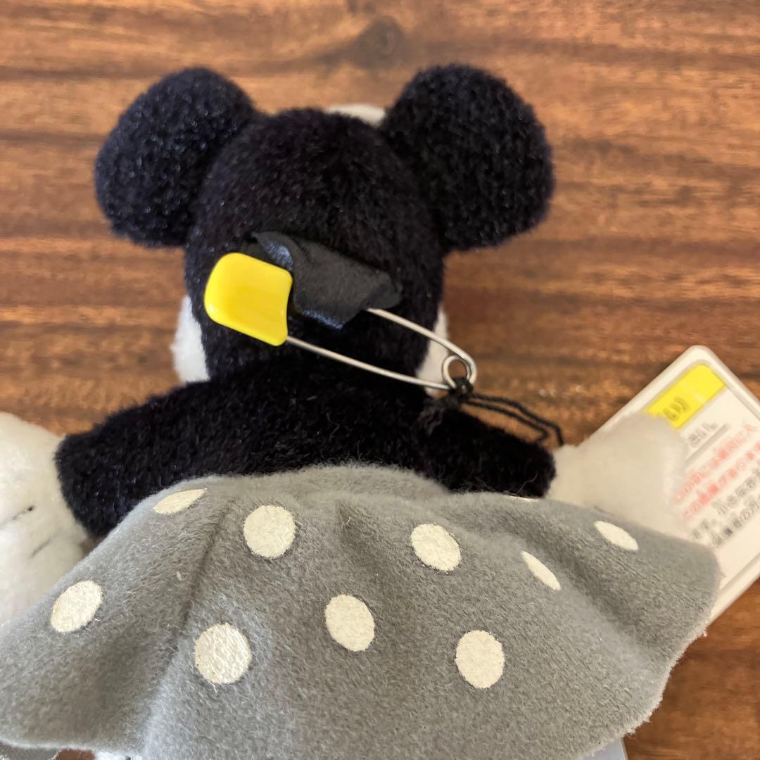 ディズニー ミニーマウス ぬいぐるみ バッジ モノクロ マスコット