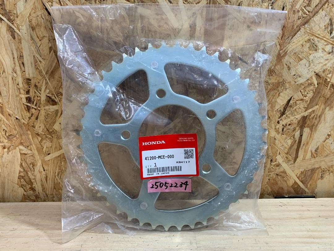 ホンダ CB400SF NC42 純正 リアスプロケット 25052234 - メルカリ