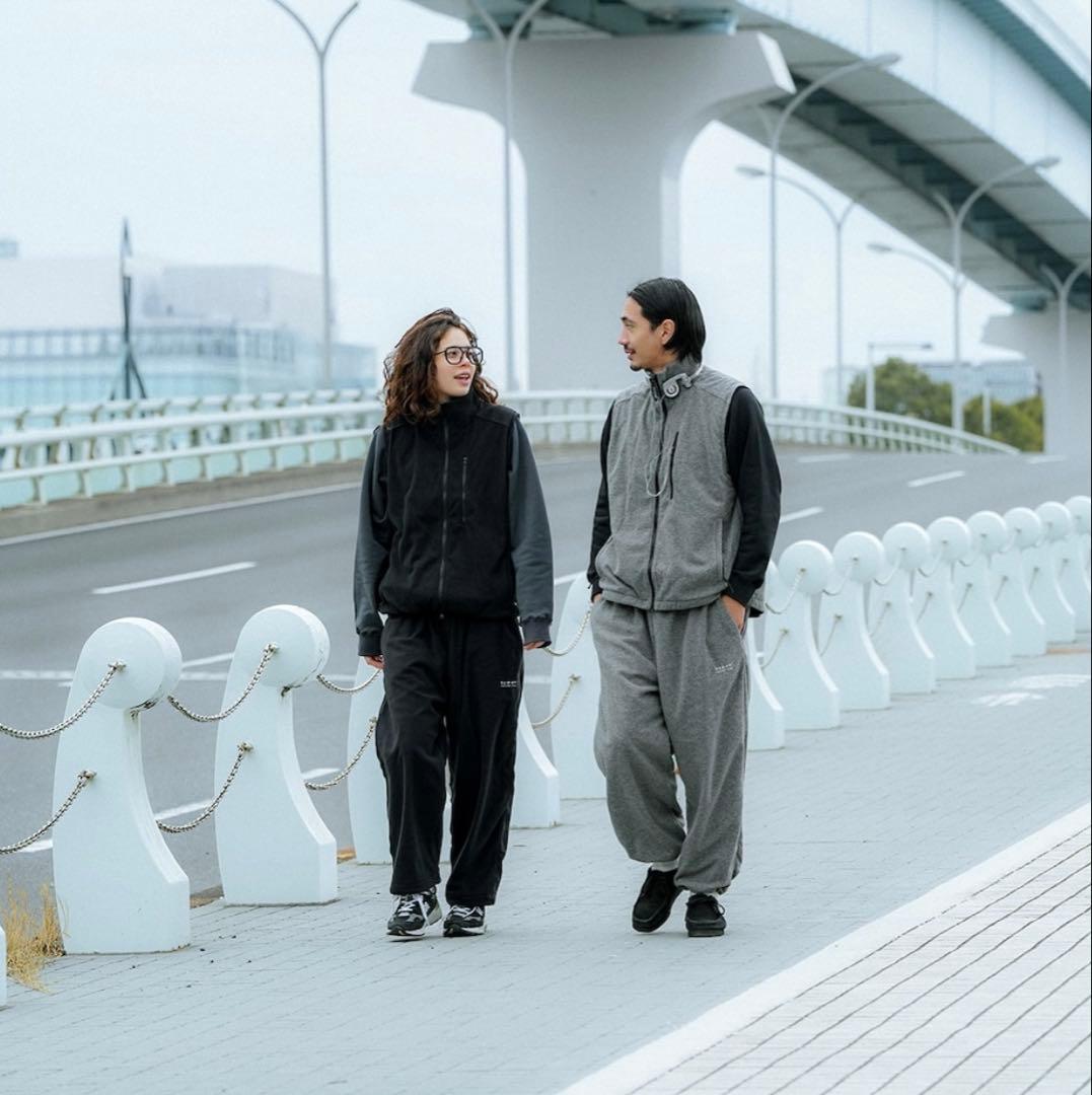 SUMARI ブラック フリースベスト&パンツ セットアップ SUMARI ブラック フリースベスト&パンツ セットアップ - メルカリ