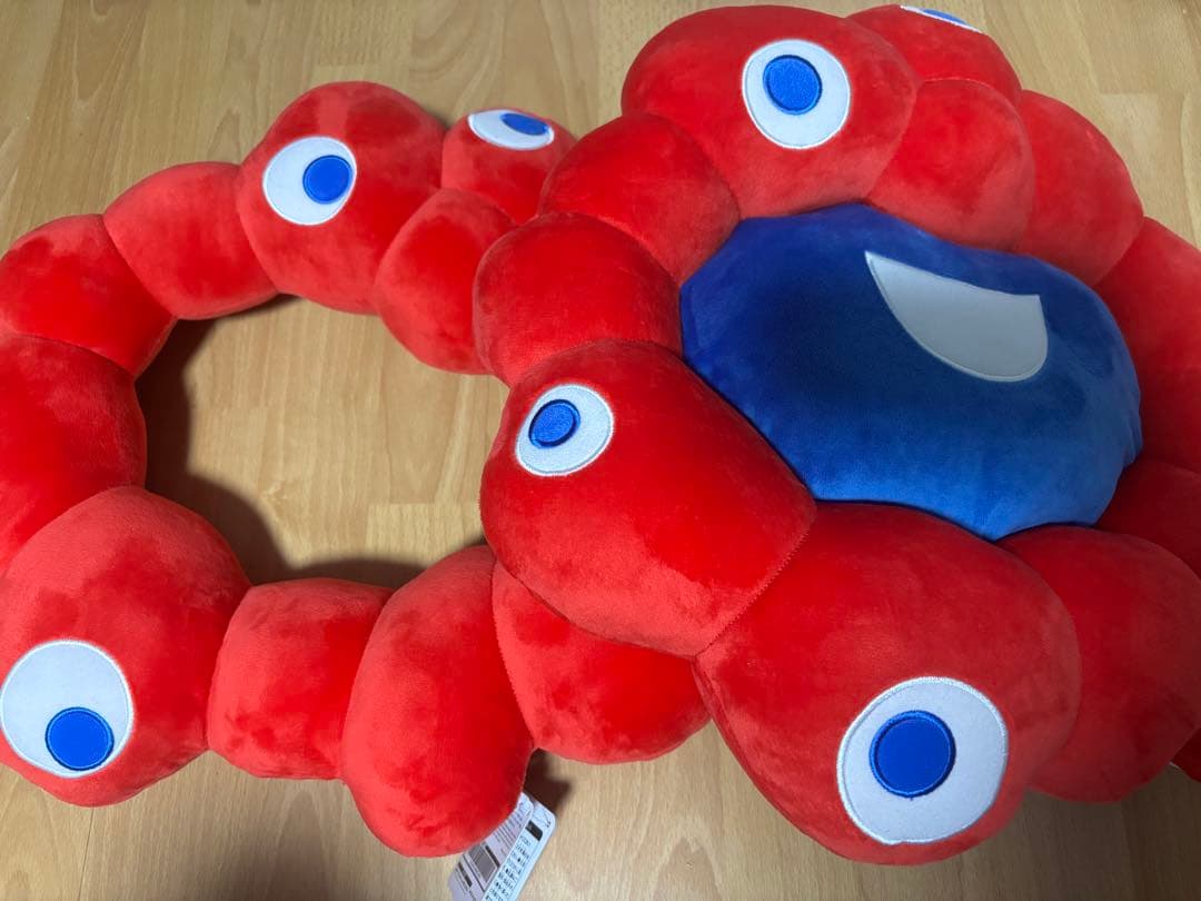 ミャクミャク なりきりクッション 2025 2種セット - メルカリ