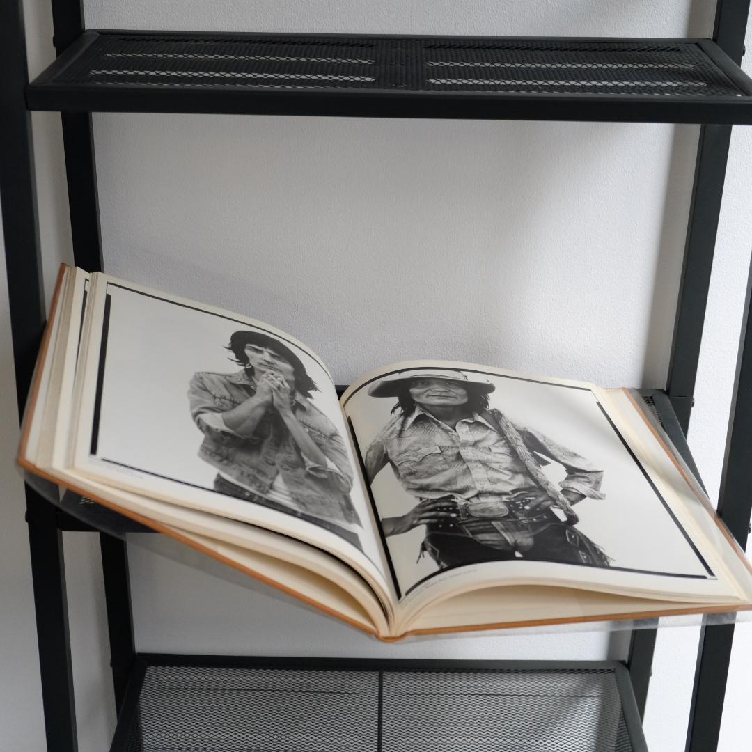 リチャード・アヴェドン 写真集 In the American West 大判 - メルカリ