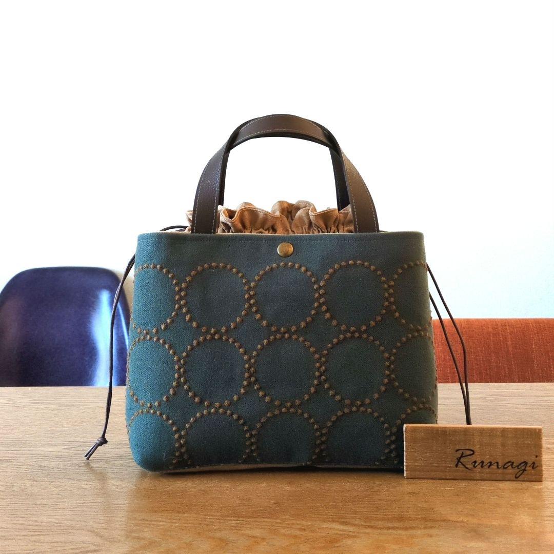 あおりポケットの巾着バッグ＊ミナペルホネン 限定価格⚮̈ミナペルホネン tambourine navy ネリオバッグ あおり巾着