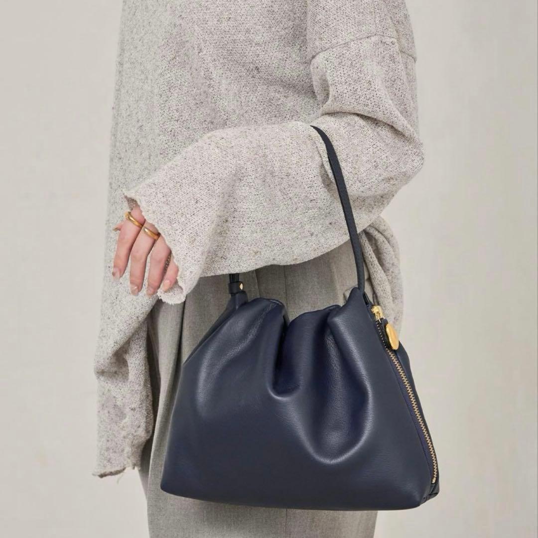 gemeil russet ジェムイル レザーワンハンドルバッグ ブラック