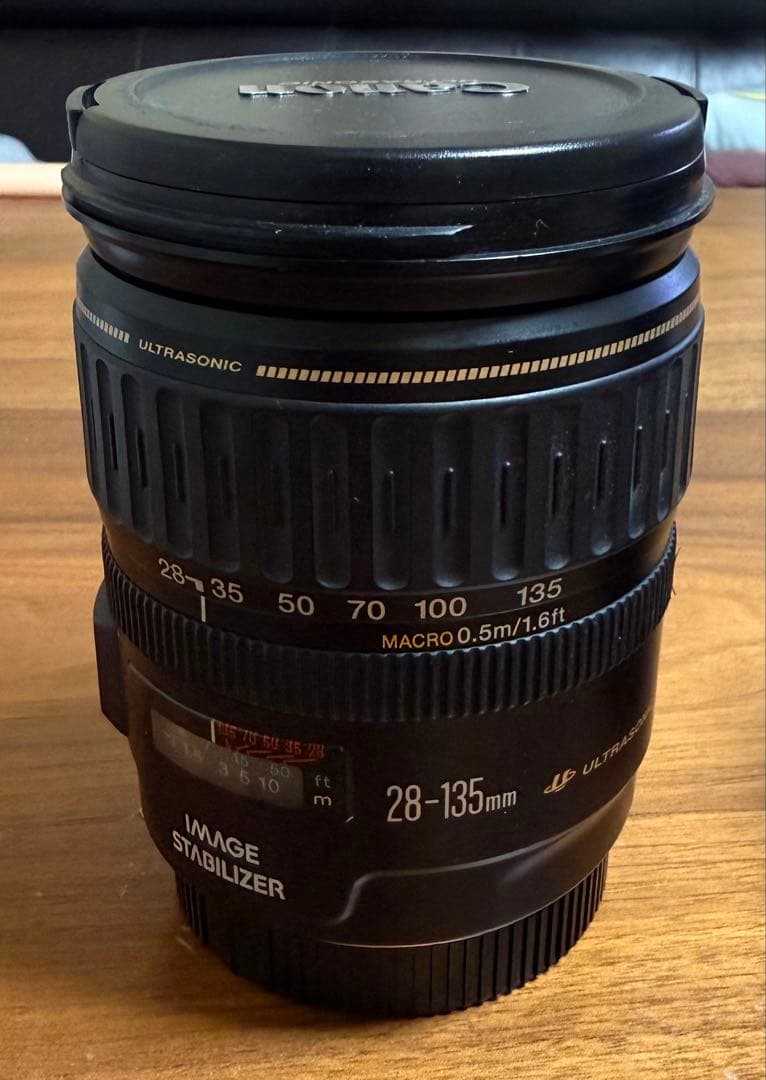キヤノン標準ズームレンズEF28-135mm F3.5-5.6 IS USM