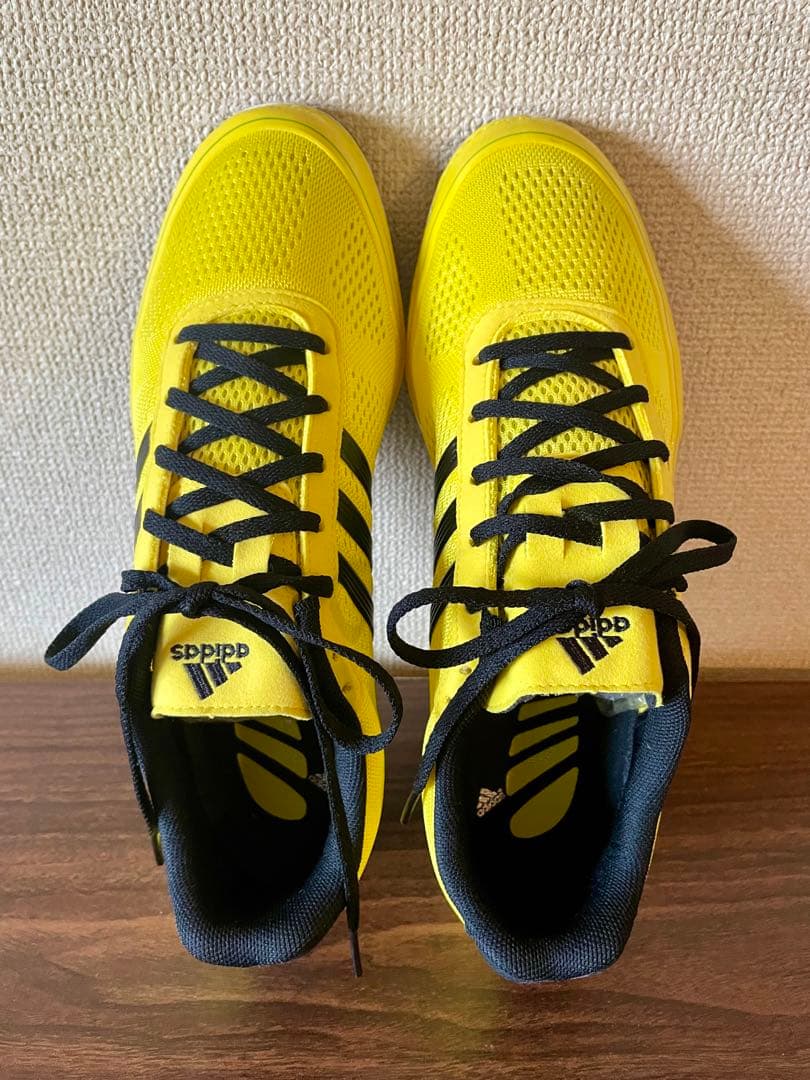adidas　トレーニングシューズ　27.5cm 新品