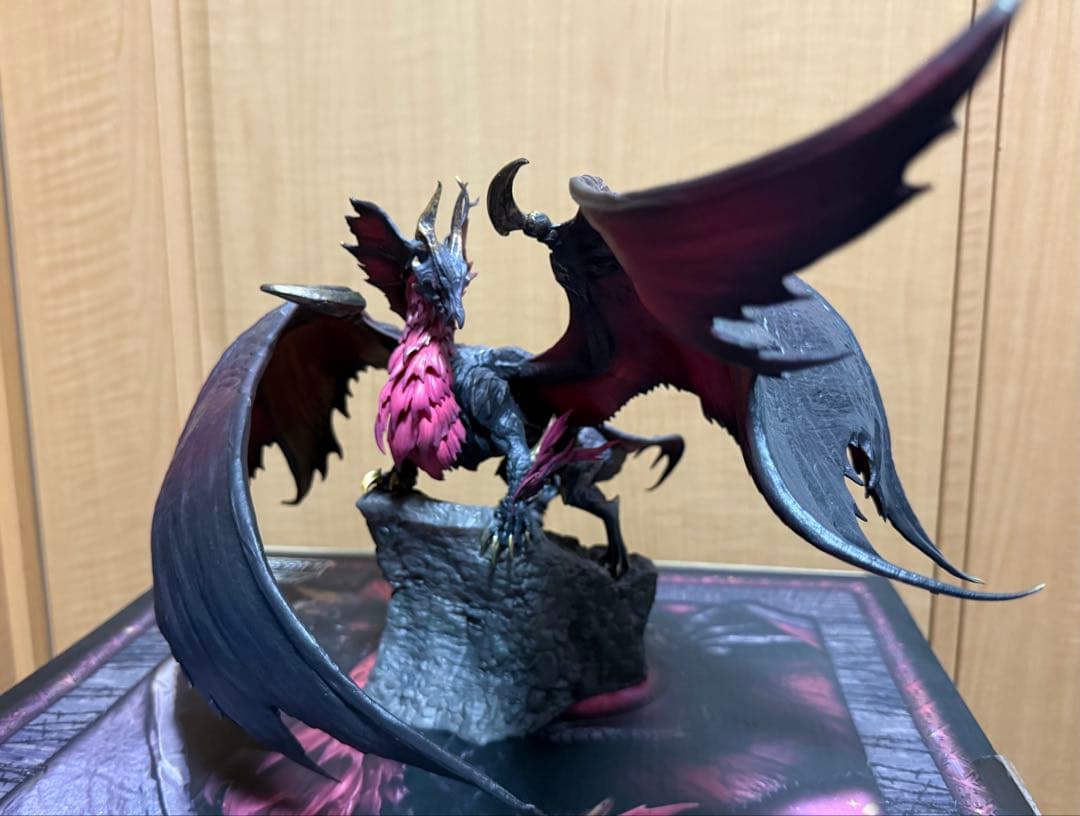 x*z様 CFBクリエイターズモデル　爵銀龍メル・ゼナ(血氣活性状態) CFBクリエイターズモデル 爵銀龍 メル・ゼナ 特設ページ｜イーカプコン