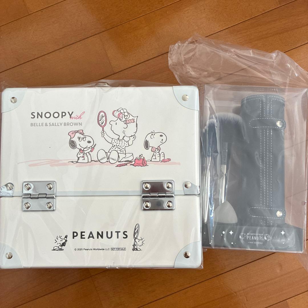 メイクボックス メイクブラシ 2点セット スヌーピー SNOOPY - メルカリ
