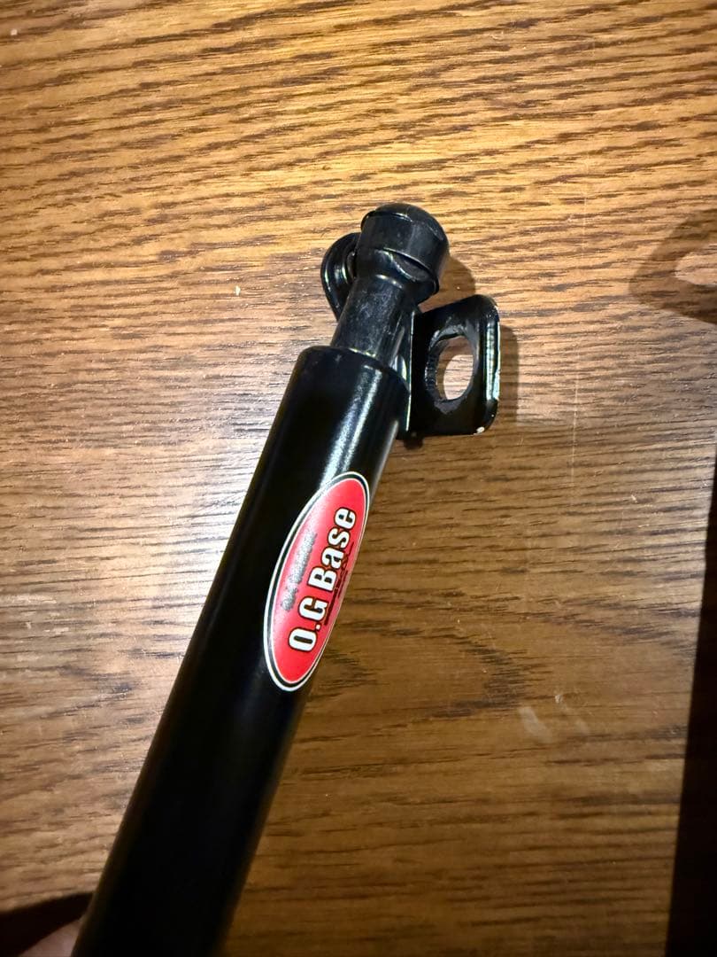 ランドクルーザー70 O.G.BASE ボンネットダンパー