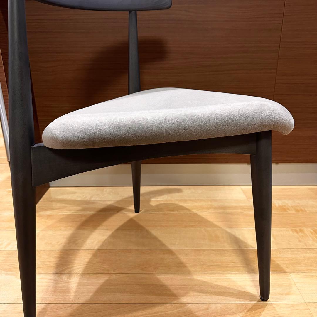 トライレッグチェア スエード SEMPRE 2024年製 - メルカリ