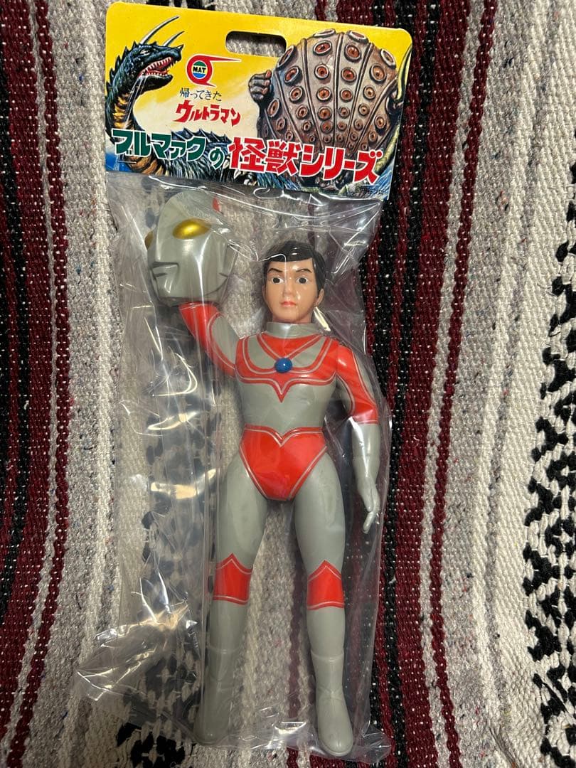 ブルマァクの怪獣シリーズ☆帰ってきたウルトラマン（大サイズ）マスク