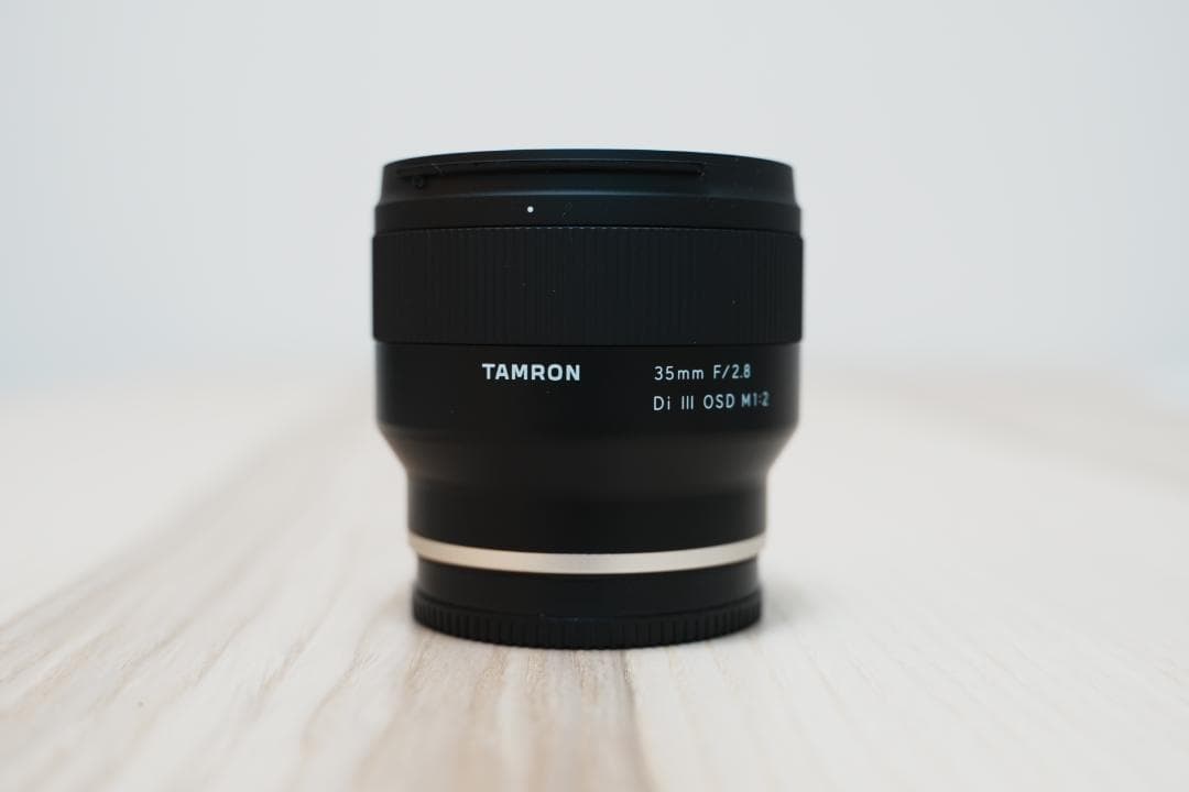 【 美品 】タムロン 35mm F2.8 Di III Eマウント Amazon.co.jp: タムロン 35mm F/2.8 Di III OSD M1:2 (Model：F053)※FE