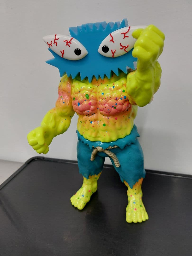 フィギュア 　希少　筋肉ムキムキ