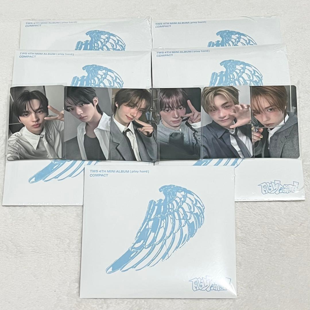 TWS playhard compact 新品未開封 7枚 ユニバ 特典トレカ - メルカリ