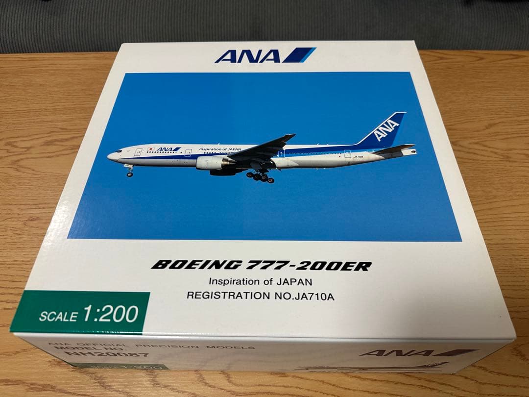 ANA 1/200 NH20087 B777-200ER IOJタグJA710A 1/200 B777-200ER ANA ギア付き JA710A [NH20087] 全日空商事/中古